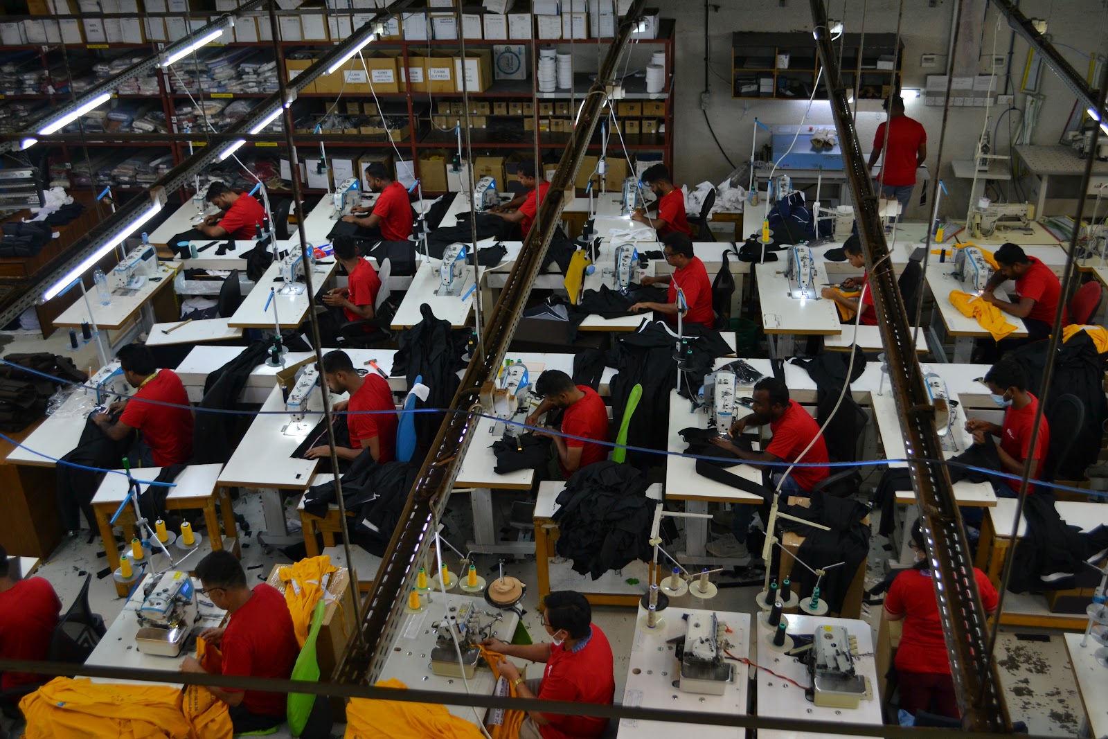 Worklite Uniforms - UAE’s Best Uniform Manufacturer & Supplier - Head Office - صورة 4