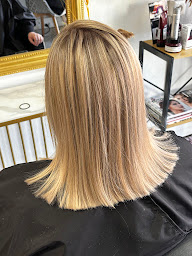 Photo n°12 de Coiff'event83 à Draguignan (Salon de coiffure)