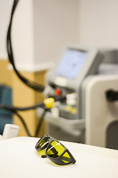 Photo n°15 de Maison du Laser - Paris 12 - Bercy - Epilation, Détatouage et Electrolyse à Paris (Service de détatouage)