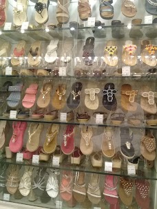 Metro Shoes Peshawar