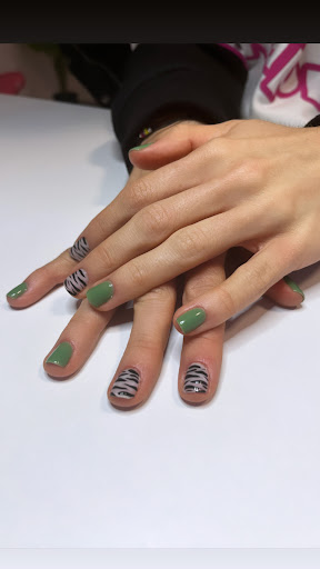 Nadyanailslugo - Thumbnail