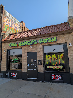 Photo of Big Chiefs Kush Crossroads