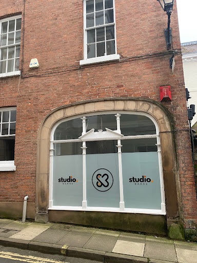 Studio Barre - Visual