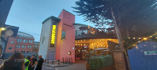 Walkabout - Reading - Visual