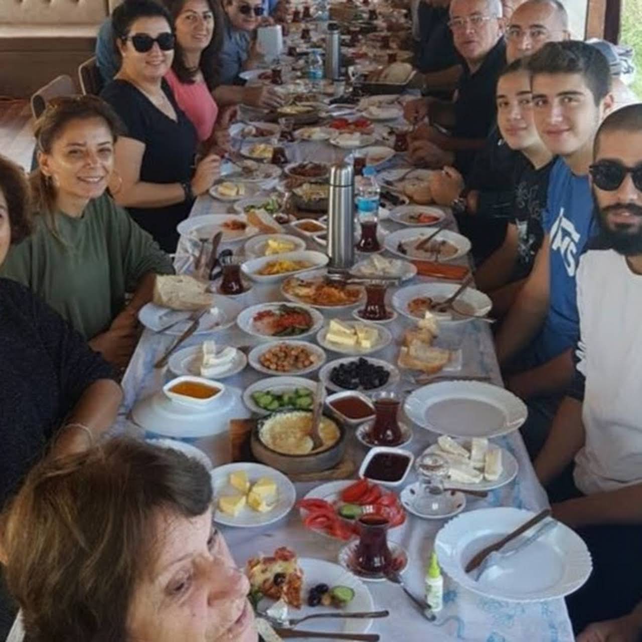 Cinar Kebap Pide Lahmacun Salonu Akcakoca Duzce 0 380 611 24 Birmilyonnokta