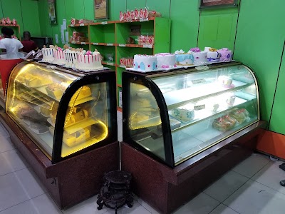Photos of Big Treat