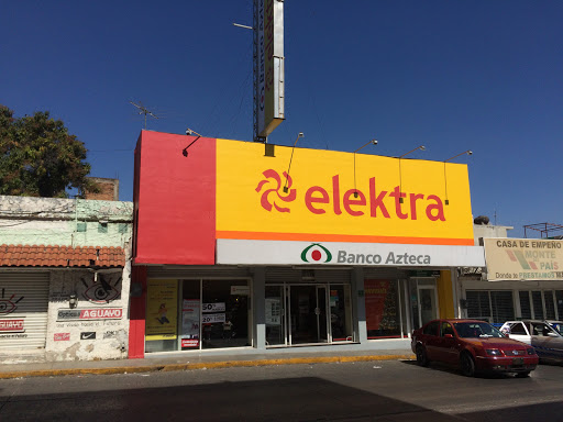 ELEKTRA TUXTLA GTZ 1 AVE CENTRAL Gallery - Mexico