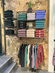 Photo n°26 de Volcom à Bordeaux (Magasin de vêtements pour femmes)