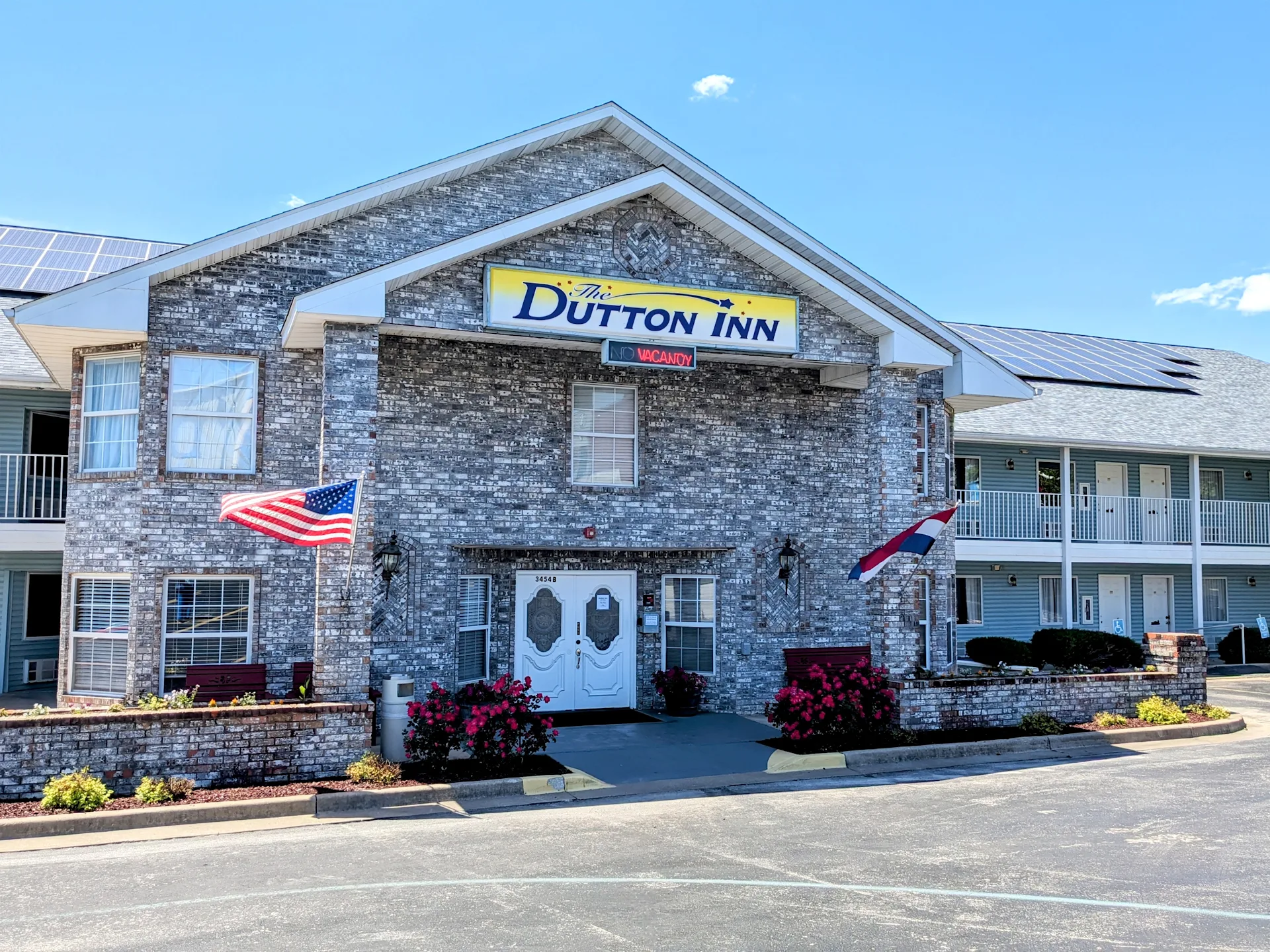 The Dutton Inn