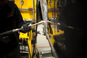 Photo n°8 de MOLL votre carrossier à Clermont-Ferrand (Atelier de carrosserie automobile)