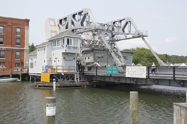 Mystic River Highway Bridge