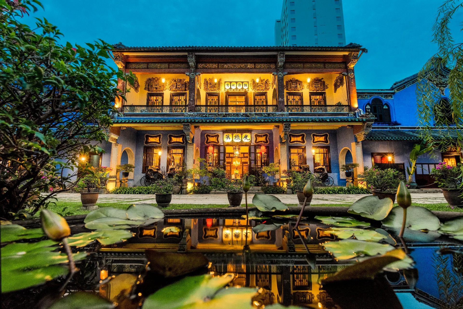 Cheong Fatt Tze, The Blue Mansion