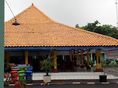 Photos of Kantor Kecamatan Kraksaan