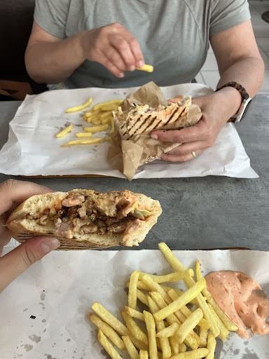 Photo 8 - THE BEST Restaurant Snack halal Sur Place livraison Emporter