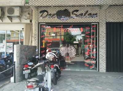 Photos of Dee Salon
