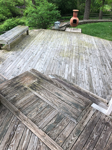 V & A Power Washing and Deck Restoration