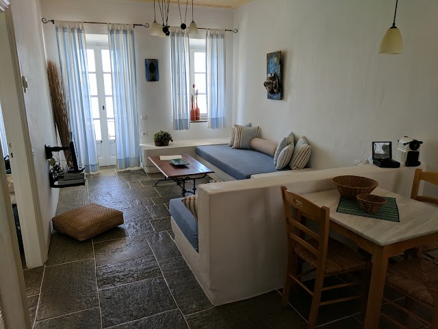 Niriedes Hotel