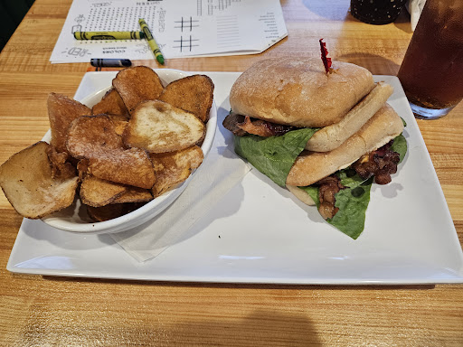 Giulia's Cafe' - Visual