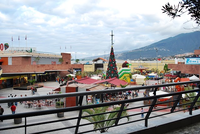 Centro Comercial La Villa