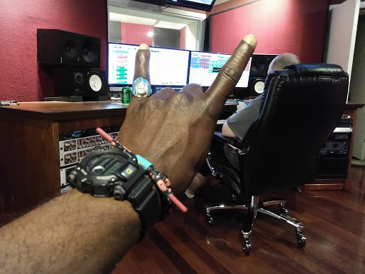 Undercaste Studios - Visual