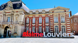 Photo n°1 de Mairie de Louviers à Louviers (Hôtel de ville)