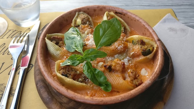 Via Napoli