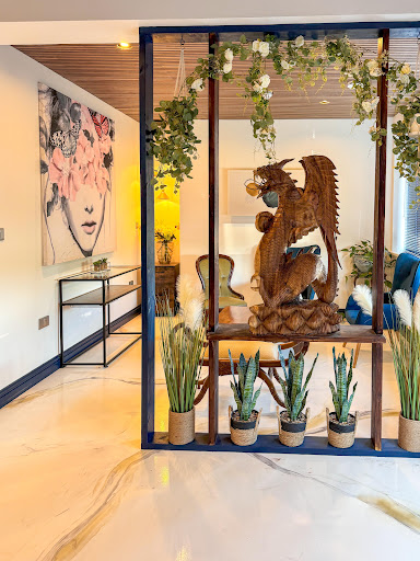 Thai Wellness Luxury Cafe and Spa