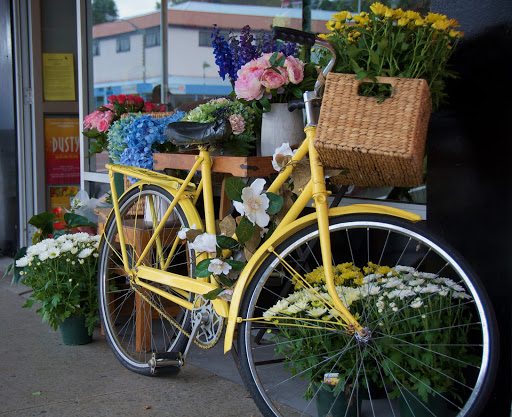 Blush Florist and Tui Street Confectionary - Thumbnail