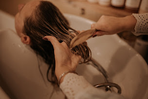 Photo n°9 de La Boîte à Ciseaux à Riaillé (Salon de coiffure)