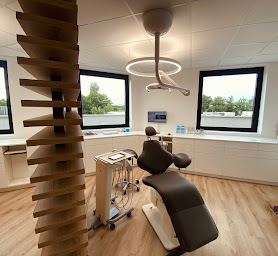 Photo n°10 de Dr Ilyas BEKADDOUR à Fargues-Saint-Hilaire (Orthodontiste)