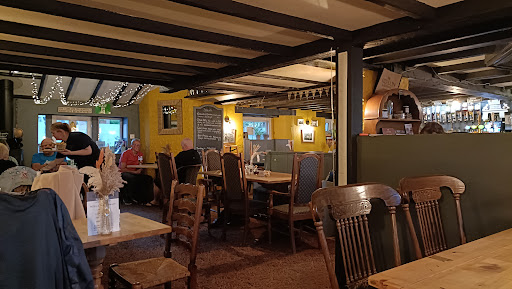 The Red Lion, Blackwater - Thumbnail