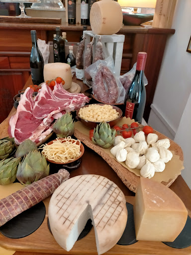 Il Castello Osteria Caffè Gallery - Italy