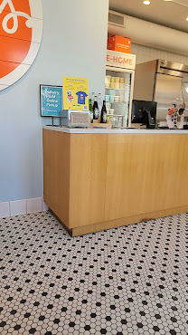 Jeni's Splendid Ice Creams by null