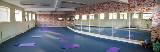 Studio Thirteen - Pilates, Yoga & Therapy Rooms Logo
