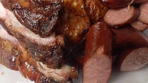Mr. D's BBQ - Visual