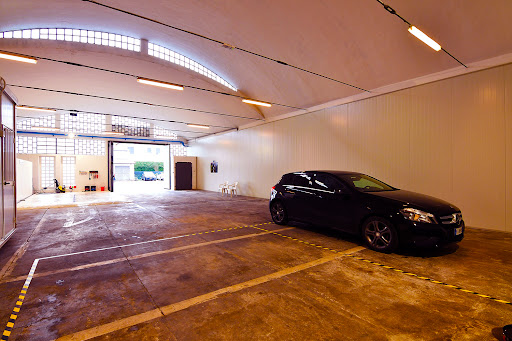 Auto Cleaning Center - Visual