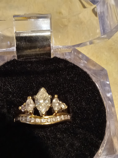 Honeycutt Pawn & Variety - Thumbnail