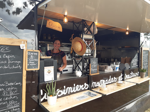 Photo 1 - Chapeau de paille foodtruck