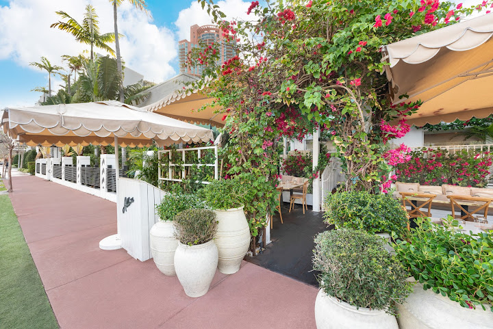 Abbalé Modern Mediterranean Kitchen - South Beach by null