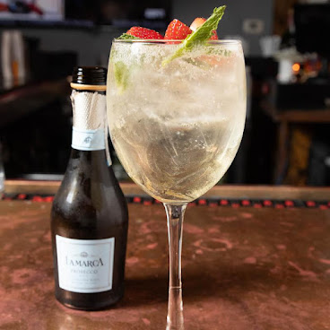 Gillis Family Tavern by null