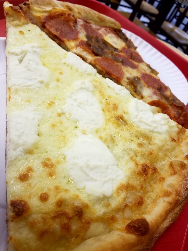 Famous Original Ray's Pizza