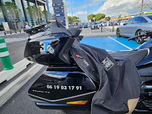 Photo n°21 de 3T-Moto13 Transport de personnes a moto à Marseille (Service de taxi)