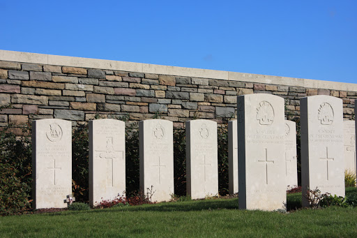 Vraucourt Copse Cemetery - Thumbnail