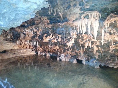 Photos of Natural Bridge Caverns