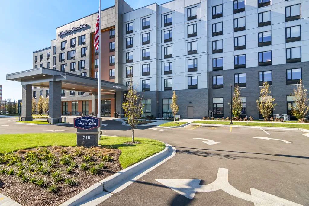 Hampton Inn & Suites Chicago Medical District UIC