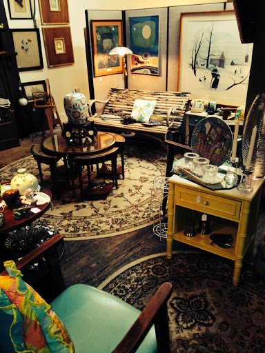 Antique Outfitters - Thumbnail