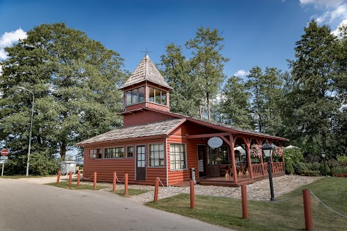 Pie Martas, Kafejnīca