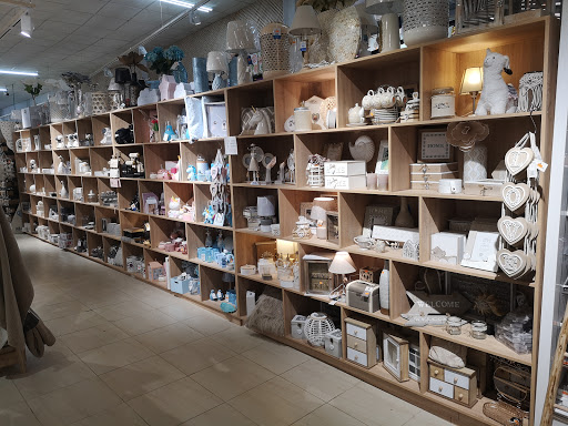 centro comercial Bazar y decora ruenfa