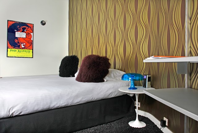 Vintage Hotel