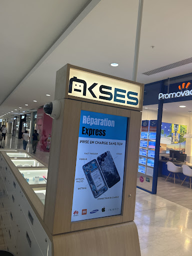 AKSES Saint Genis 2 - Réparation et accessoires téléphone - Thumbnail